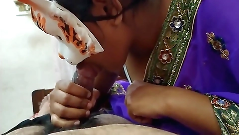 Indian beauty wearing a sexy skirt gets face fucked