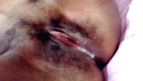 Sexy hairy amateur girl making her hot and sexy on the bed