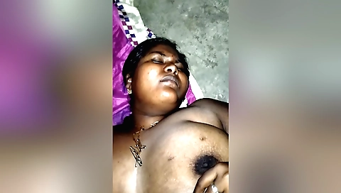Big-ass Indian girl gets horny with a BBW and gets fucked