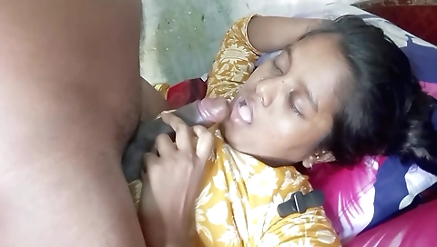 Amature brunette sucks and fucks her neighbor's husband