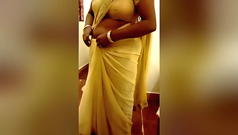 Amateur indian solo female - thalatti pona cuckold purusan