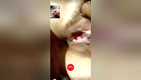 Indian bhabhi shows her sexy hairy pussy on webcams