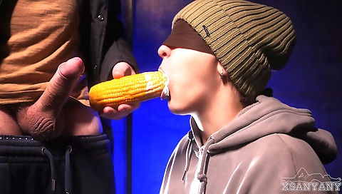 Indian whore with a very tight ass got anally screwed