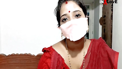 Indian woman with big tits fucks her client on webcam
