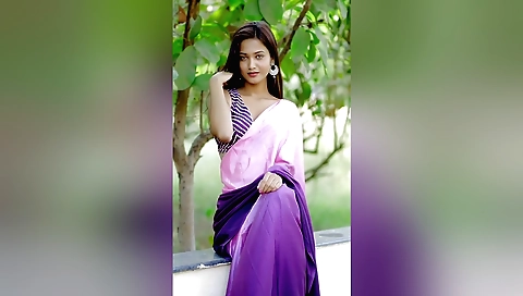 Indian girl masturbates with her own pussy on the street