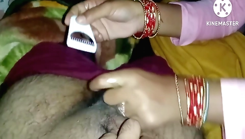 Indian blonde gets her pussy fucked in a hot porn video