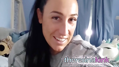 Amateur redhead girl masturbates after some dildo sex