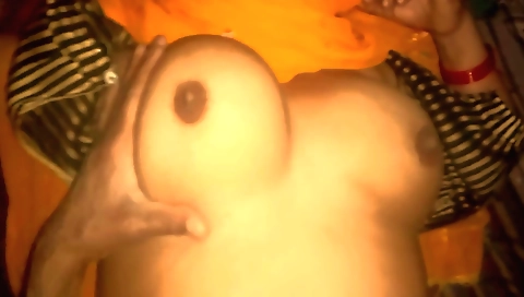 Indian slut antey gets a great blow in her big pussy