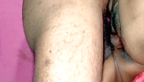 Amature brunette fetish video with hairy pussy fucked