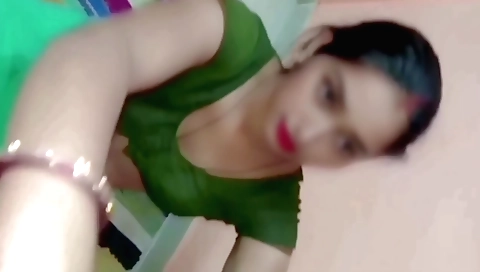 Indian teen with big boobs fucks and gives blowjob