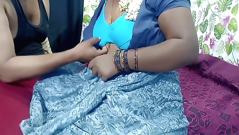 Indian Married Women Visits Her Ex-boyfriend Home And Hot Sex 1