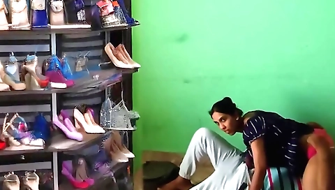 Indian girl in red and white trousers gives him a hot handjob