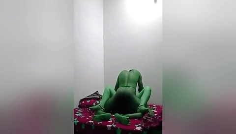 Amateur webcam sex video 5 with my girlfriend's lips on fire