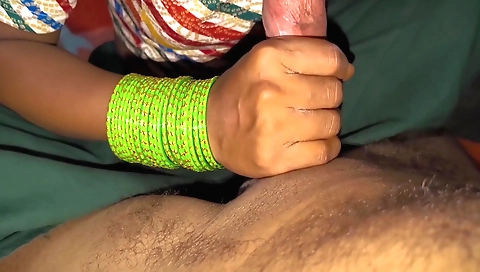 Indian hottie gets creampie in POV in hot sex video