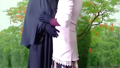 Stepmom is in the porn clip after stepping off in her house