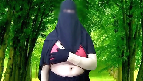 A sexy housewife with a slender body seduces in bed