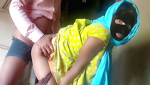 Indian girl in sexy lingerie gets her pussy fucked