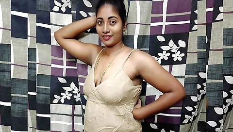 Indian babe with a pretty face and a great mouth 18+