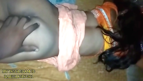 Indian hottie gets her ass fucked in a hot sex video