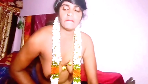 Indian brunette with a big ass gets fucked in the house