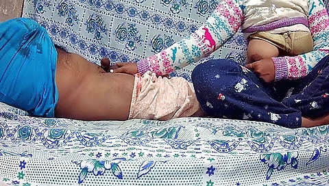 Indian brunette showing a hot handjob on the webcam