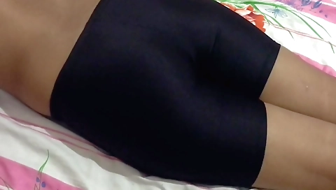 Indian babe enjoys her anal and masturbates in her own bed