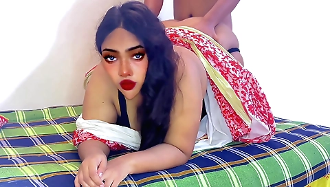 Hot milf gets fucked on the couch in amateur pov video