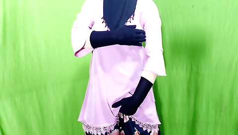 Indian girl masturbates and has threesome with her boyfriend