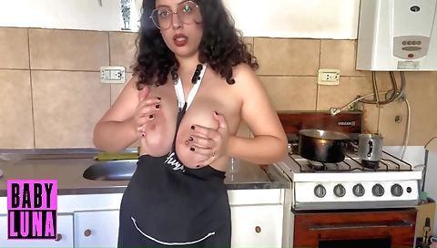 Amateur brunette milf does not care about cooking anymore