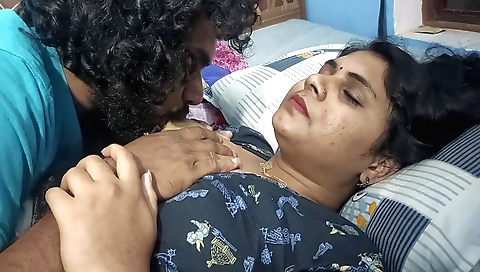 Indian girl gets fucked in her bedroom in the bedroom