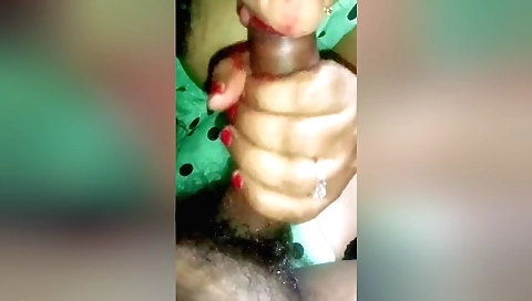 Indian cutegirl with a nice face fucks her boyfriend