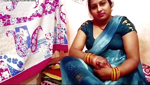 Creampie amateur brunette is getting creampied by her lover