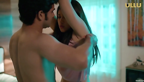 Brunette babe with beautiful body is doing gym work