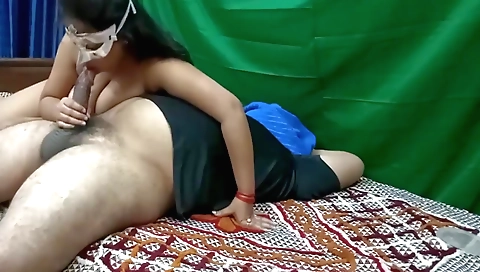 Chubby brunette 18+ teen makes a great homemade porn video