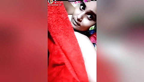 Brunette brunette shows her hairy pussy on solo video